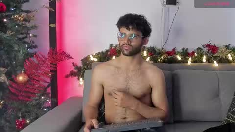 Snapshot of chrisandrew_ chatting on 12-02-24, 07:38 Im Chirs IM MODEL INDEPENDT online show from 12-02-24, 07:38