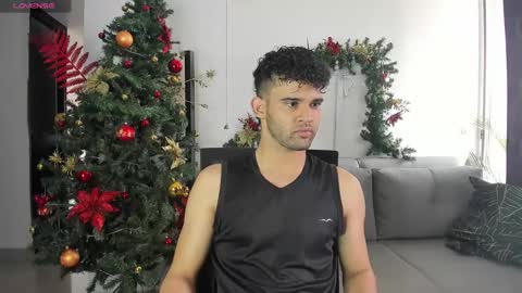 Snapshot of chrisandrew_ chatting on 12-26-24, 04:04 Im Chirs IM MODEL INDEPENDT online show from 12-26-24, 04:04