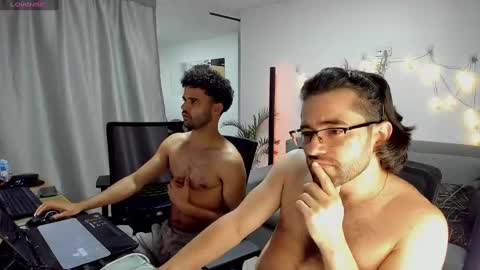 Snapshot of chrisandrew_ chatting on 02-22-25, 12:38 Im Chirs IM MODEL INDEPENDT online show from 02-22-25, 12:38