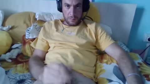 Snapshot of chrisfilip chatting on 09-19-25, 03:13 Chris online show from 09-19-25, 03:13