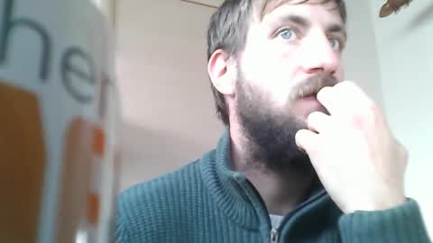 Snapshot of chrismipa1996 chatting on 01-12-25, 02:09 Chris online show from 01-12-25, 02:09