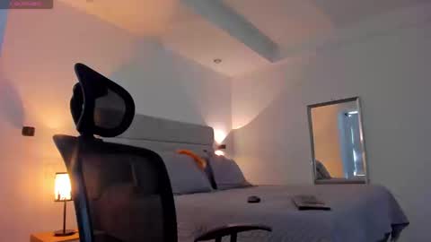 chrismorgan24 online show from 09-08-25, 05:23