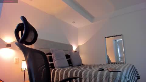 chrismorgan24 online show from 09-19-25, 04:40