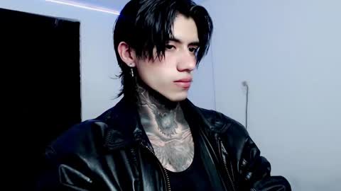 CHRIS  INDEPENT MODEL online show from 02-05-25, 09:50