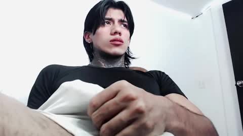 CHRIS  INDEPENT MODEL online show from 03-09-25, 03:43