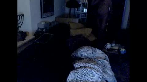 Snapshot of chrissell chatting on 12-16-25, 05:51 chrissell online show from 12-16-25, 05:51