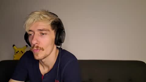 Christopher online show from 10-03-25, 01:46