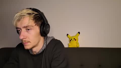 Christopher online show from 10-20-25, 12:33