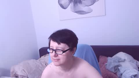 Christa online show from 11-30-25, 04:11