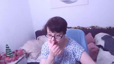 Christa online show from 12-21-25, 01:57