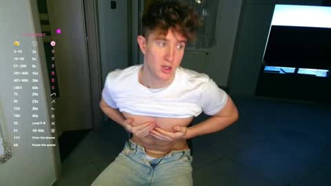 Snapshot of christianlevine_ chatting on 10-23-25, 04:50 UPVOTE ME ------ ILL DO SOMETHING FOR FREE online show from 10-23-25, 04:50