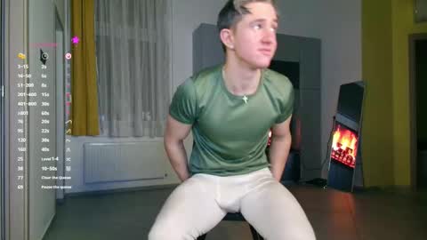 Snapshot of christianlevine_ chatting on 10-26-25, 07:09 UPVOTE ME ------ ILL DO SOMETHING FOR FREE online show from 10-26-25, 07:09