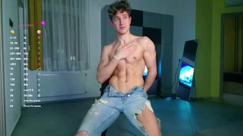 Snapshot of christianlevine_ chatting on 10-30-25, 05:20 UPVOTE ME ------ ILL DO SOMETHING FOR FREE online show from 10-30-25, 05:20