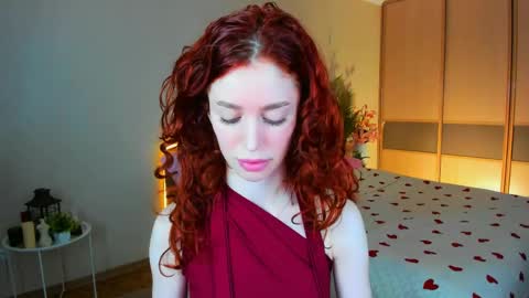 Snapshot of christinaconteeree chatting on 05-13-26, 03:15 christinaconteeree online show from 05-13-26, 03:15