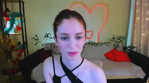 Snapshot of christinaconteeree chatting on 05-14-26, 01:51 christinaconteeree online show from 05-14-26, 01:51