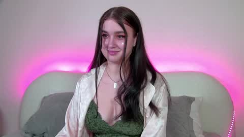 Christina online show from 01-25-25, 03:40