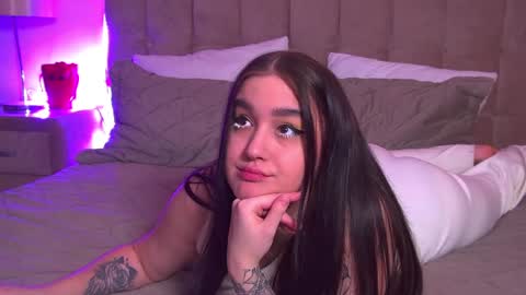 Christina online show from 01-28-25, 09:29