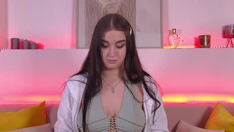 Christina online show from 02-02-25, 01:12