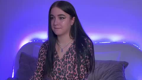 Christina online show from 02-10-25, 10:09