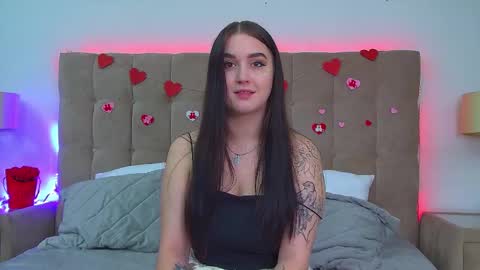 Christina online show from 02-11-25, 10:07