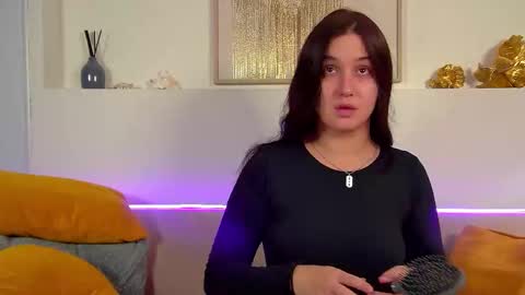 Christina online show from 09-25-25, 05:33