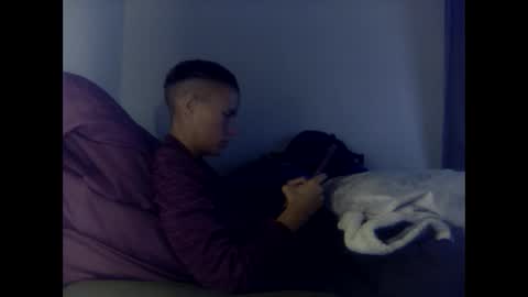 Christina Saunters online show from 02-12-25, 05:05