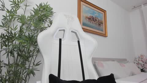 Hi im Christine online show from 02-03-26, 06:40