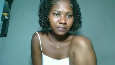 christine985 online show from 10-22-25, 09:42