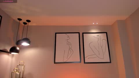 Christine Ford online show from 12-19-25, 01:51