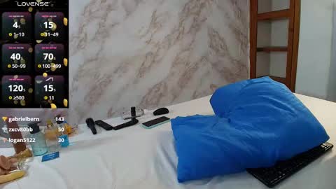 Snapshot of christopher__vans chatting on 02-12-25, 02:10 CHRISTOPHER online show from 02-12-25, 02:10