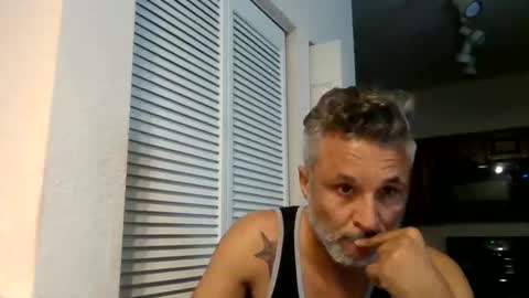 Christopher Rain online show from 10-27-25, 06:45