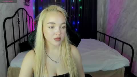 hristy3 online show from 02-27-25, 08:17