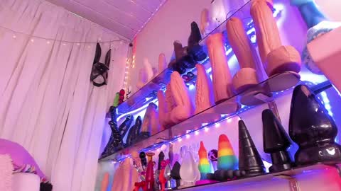 Snapshot of christymilk1 chatting on 12-29-24, 02:06 christy online show from 12-29-24, 02:06