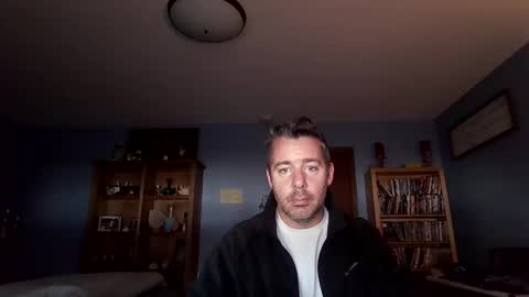 chrisw8121 online show from 12-20-25, 08:38