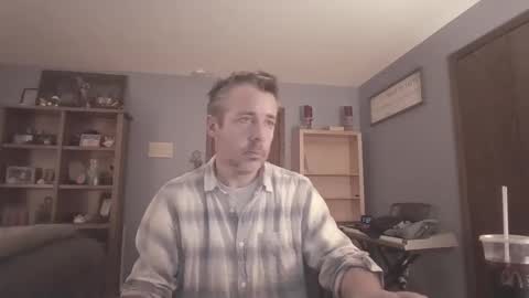 chrisw8121 online show from 03-20-26, 04:28