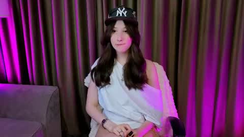 Snapshot of chrome_nova chatting on 06-15-26, 06:43 Eva online show from 06-15-26, 06:43