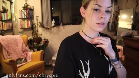 Chrys online show from 10-10-25, 05:39