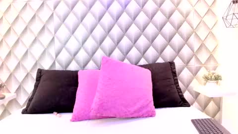 Christal Golden online show from 02-17-25, 03:42