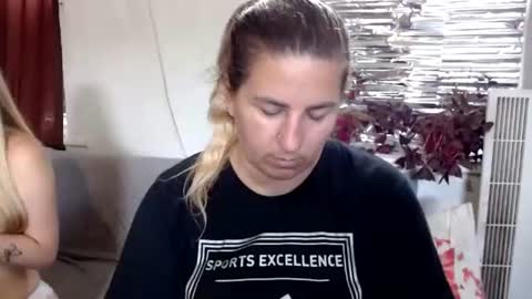 Snapshot of chrystalbella chatting on 07-08-26, 08:08 Diana online show from 07-08-26, 08:08