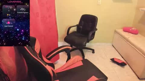 kate   online show from 10-15-25, 09:37