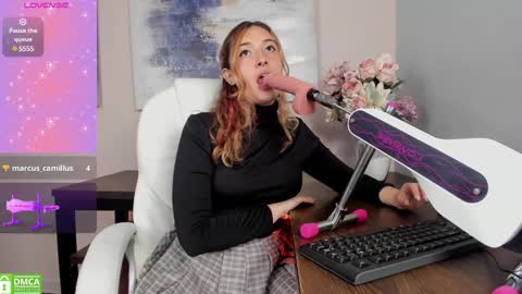 Vanesa online show from 12-18-24, 08:14