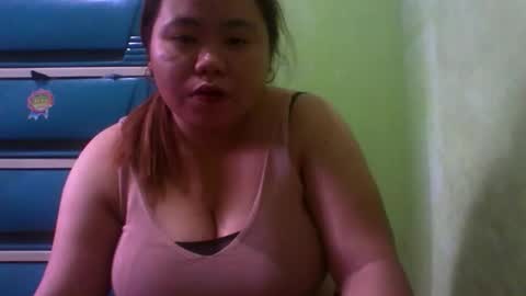 Snapshot of chubbybigtits_01 chatting on 10-17-25, 06:05 chubbybigtits_01 online show from 10-17-25, 06:05