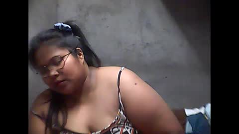 Snapshot of chubbylecious chatting on 02-09-25, 01:33 Rita online show from 02-09-25, 01:33