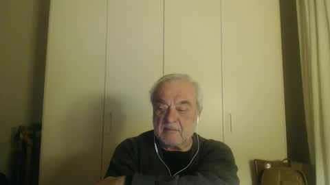 Snapshot of ciaoamoremio4 chatting on 01-02-25, 11:38 ciaoamoremio4 online show from 01-02-25, 11:38