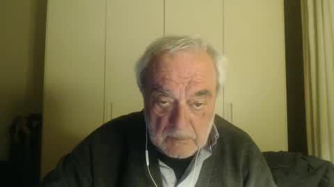 Snapshot of ciaoamoremio4 chatting on 01-06-25, 08:07 ciaoamoremio4 online show from 01-06-25, 08:07