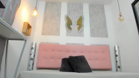 ...   ... online show from 03-15-26, 04:07