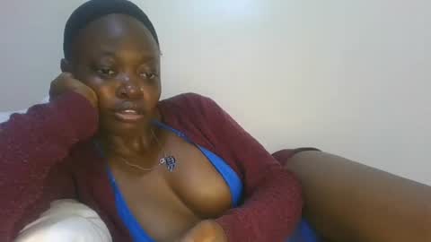 cilia petite online show from 12-18-25, 07:36