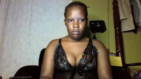 Snapshot of cinddy_14 chatting on 01-22-25, 02:37 cinddy 14 online show from 01-22-25, 02:37