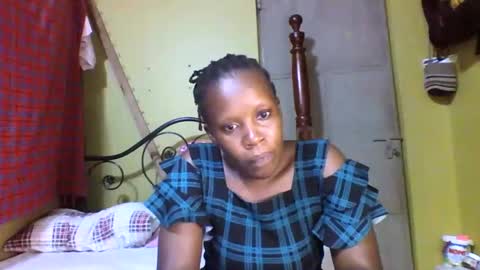 Snapshot of cinddy_14 chatting on 01-26-25, 03:47 cinddy 14 online show from 01-26-25, 03:47
