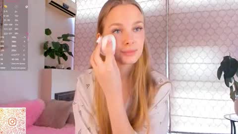 Im Cindy online show from 10-09-25, 06:11